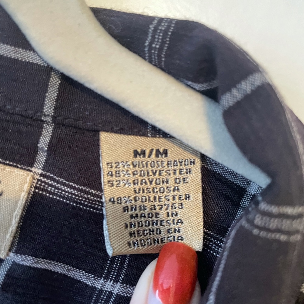 Natural Issue Button Up - Picture 2 of 6